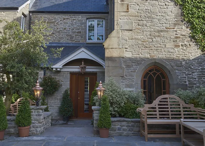 Lanelay Hall Hotel & Spa